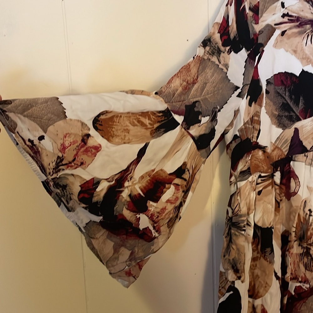Entro blouse with leaf pattern - Picture 4 of 4